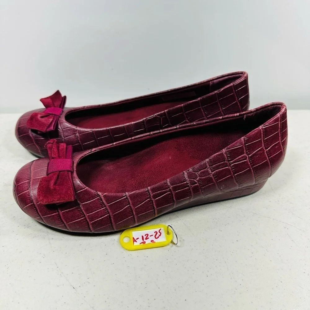 Vionic Lydia Ballet Wedge Women’s US 8,5 Slip On Comfort Shoes Croc Bow Maroon